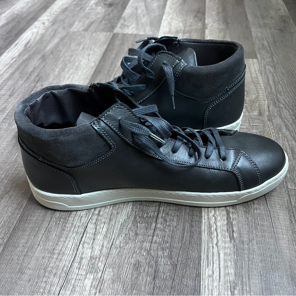 Bruno Magli Black Leather Mid-Top Sneakers (Men’s Size 11)